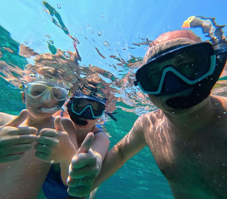 3 Islands Speedboat Tour: Golden Horn, Blue Lagoon & Jelsa - Jelsa adds a short Hvar town visit