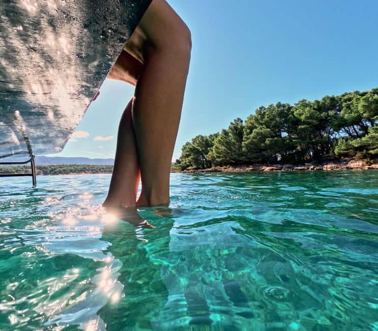 3 Islands Speedboat Tour: Golden Horn, Blue Lagoon & Jelsa - What the $94 price really buys you