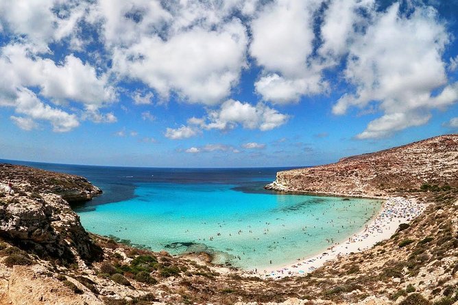 7 hours Boat trip to Lampedusa lunch, SUP and Snorkeling - Lunch turns the boat trip into a full day
