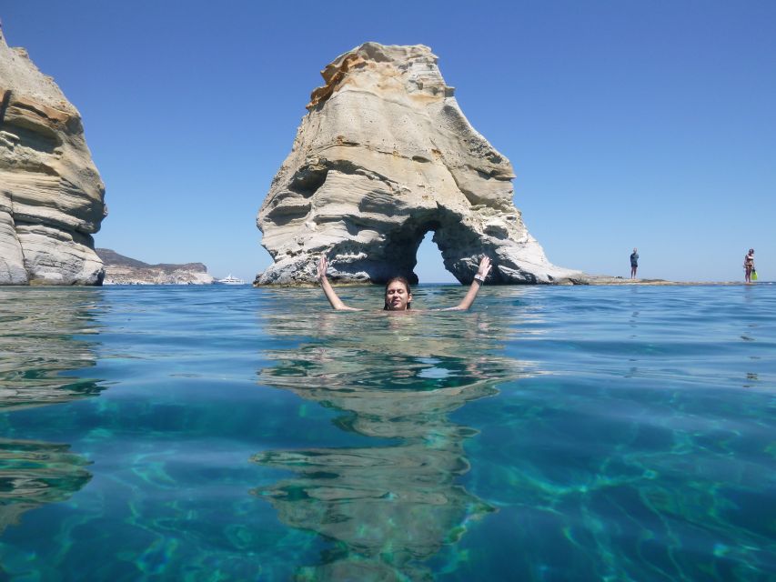 Adamantas: Milos Sightseeing Sailboat Cruise - Wind changes the plan