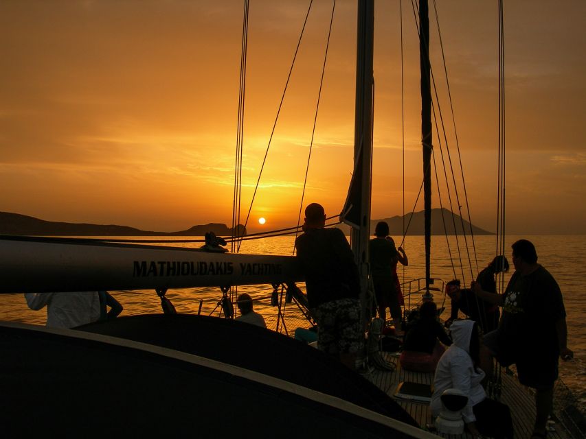Adamas: Milos & Polyaigos Full-Day Sailboat Tour with Lunch - Why seeing Milos by boat changes the island