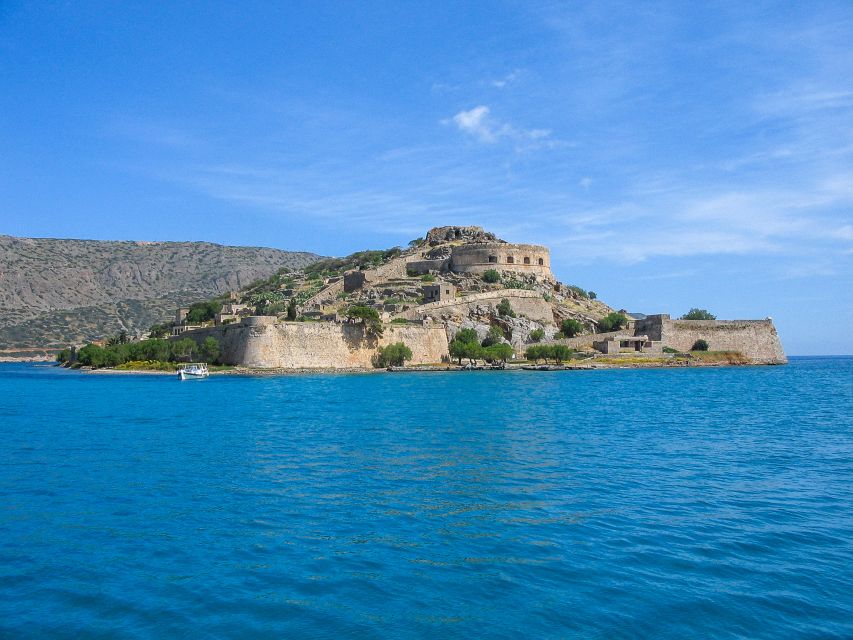 Agios Nikolaos: Boat Trip to Spinalonga with Swim Stop - Food, drinks, and comfort on the boat