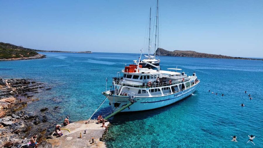 Agios Nikolaos: Fun Cruise Around Elounda Bay - Food, drinks, music, and the onboard mood