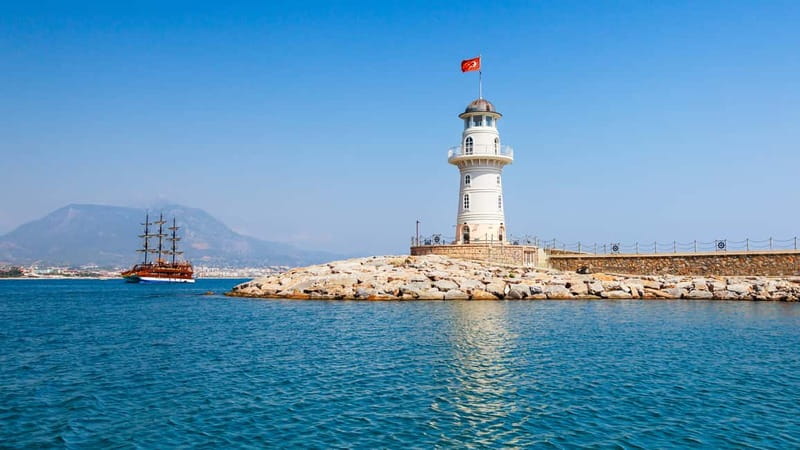 Alanya: Catamaran Boat Trip with Swimming Stops incl Lunch - Pirates, Lovers and Phosphorus Caves