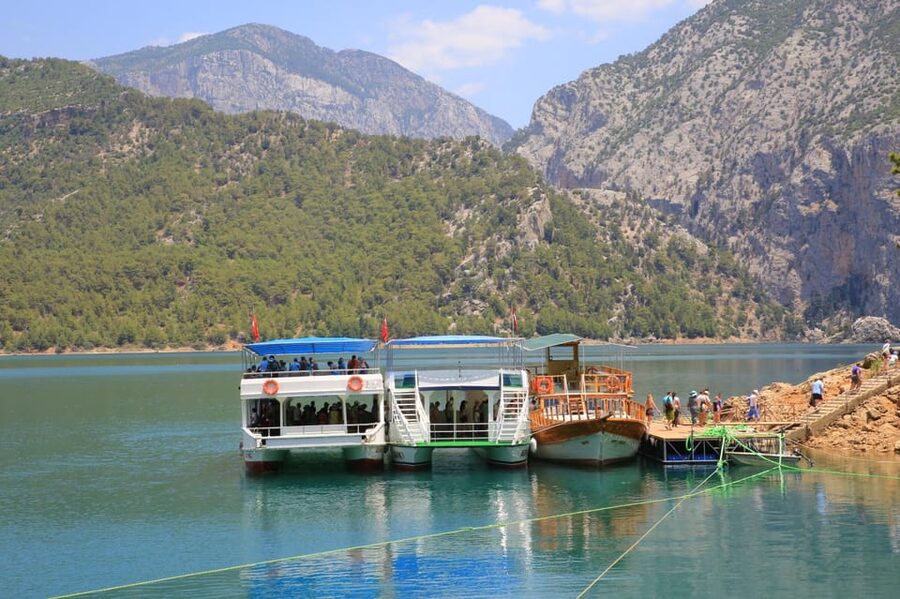 Alanya: Green Canyon Boat Trip with Lunch and Hotel Pickup - Leaving Alanya for the Green Canyon