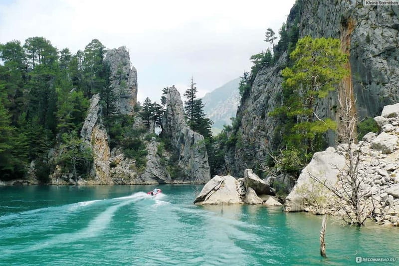Alanya: Green Canyon Full-Day Boat Tour with Lunch & Drinks - Boarding the boat on the emerald lake