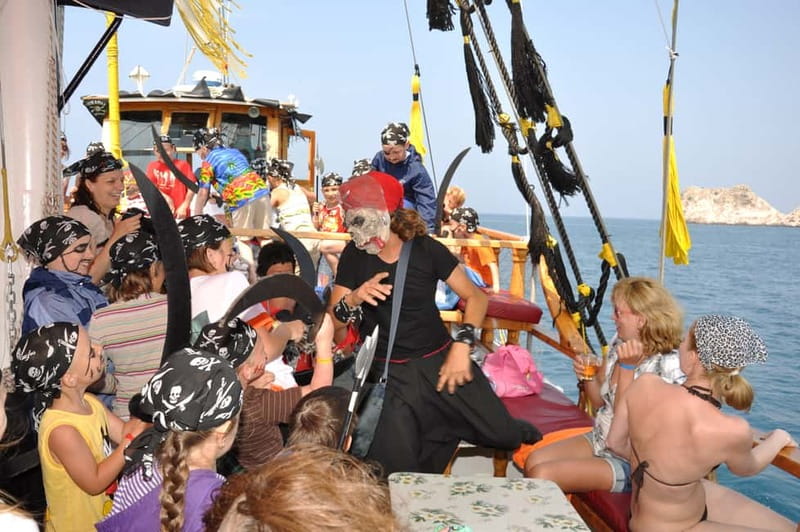 Alanya: Party Pirate Boat Trip w/Meal, Drinks, Pickup Option - What the $14 price really covers