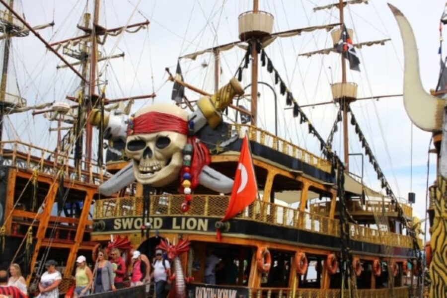 Alanya: Pirate Ship Cruise with Food and Swimming Stops - Setting sail from Alanya’s historic port