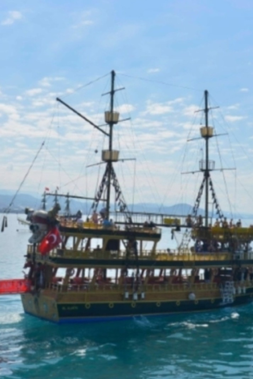 Alanya: Pirate Ship Cruise with Food and Swimming Stops - The foam party and the ride back