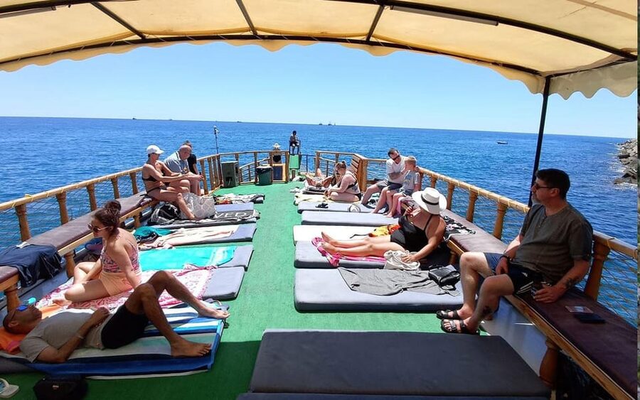 Alanya Relaxing Family Boat Tour Without Foam And Loud Music - Crew service and the small details that matter