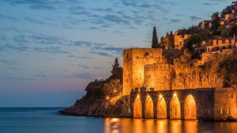 Alanya: Sunset Cruise with Dinner - Dinner near the new marina