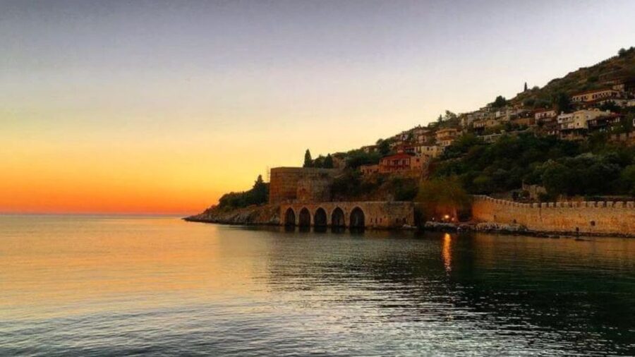 Alanya: Sunset Cruise with Dinner - Who will enjoy this Alanya cruise most?