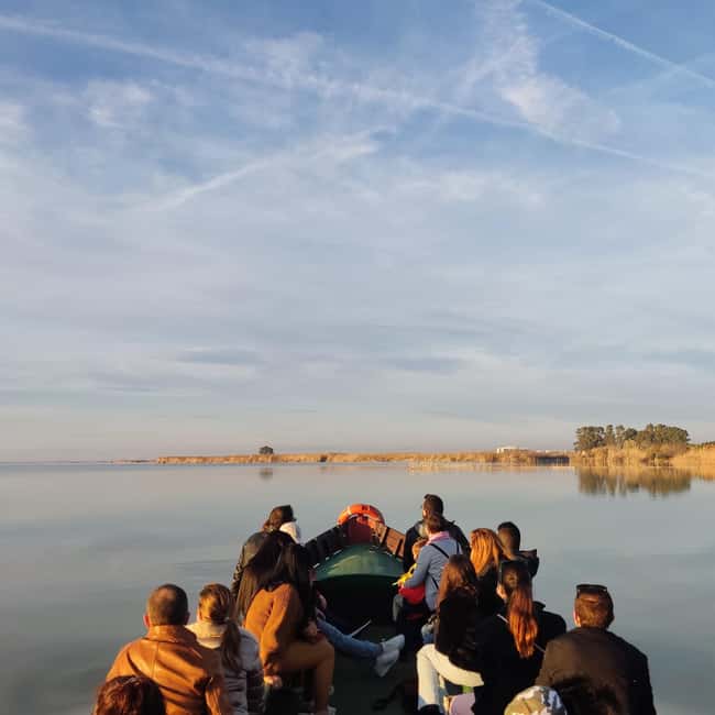 Albufera de Valencia: boat ride and visit to a barraca - Albufera lake, Valencia’s quiet water escape