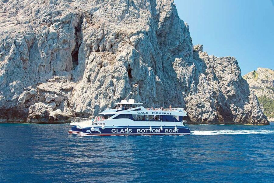 Alcudia: Boat Trip to Coll Baix - The small glass-bottom windows