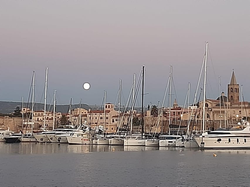 Alghero catamaran sunset tour Alghero - Setting out from Alghero port