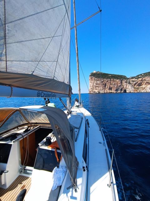 Alghero: Daily Sailing Experience with lunch onboard - A full day on Alghero’s open water