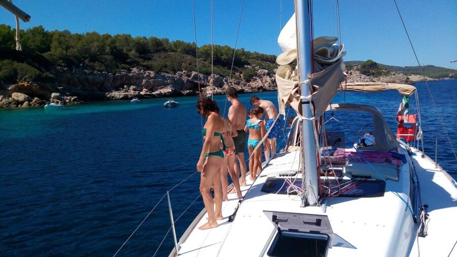 Alghero: Daily Sailing Experience with lunch onboard - Alghero’s coast, seen from the boat