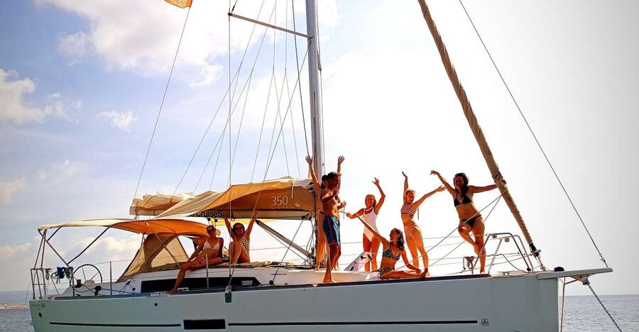 Alghero: Daily Sailing Experience with lunch onboard - Leaving from Molo Antonio Lo Frasso