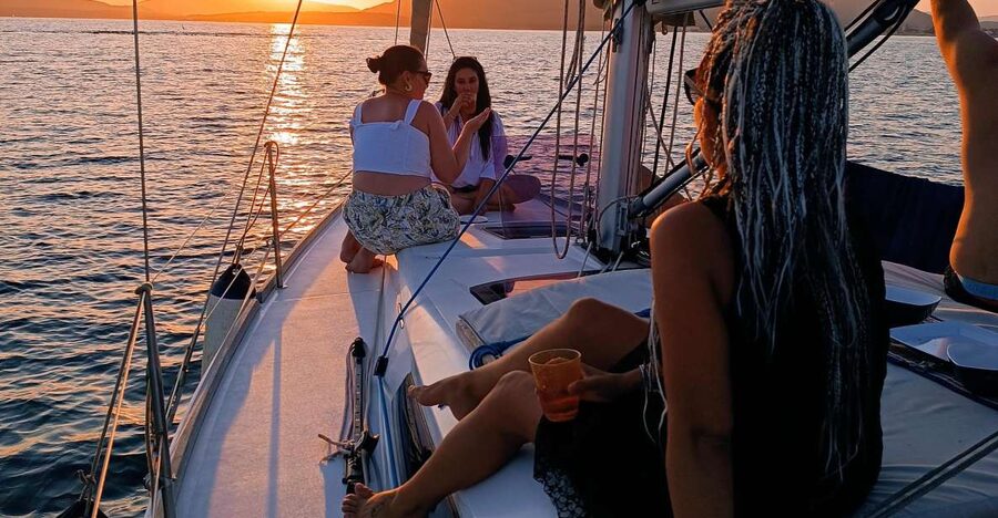 Alghero: Sunset Sailing Aperitif Experience - What makes this Alghero sunset sail special