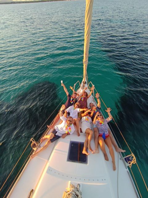 Alghero: Sunset Sailing Aperitif Experience - Sailing out from Alghero Port