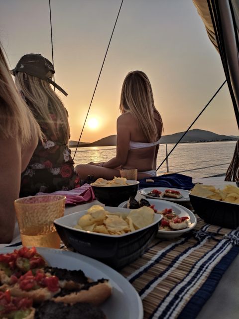 Alghero: Sunset Sailing Aperitif Experience - The sunset swim near Maddalenetta