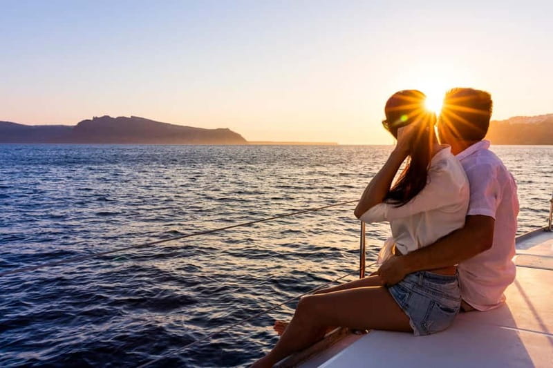 Amalfi: Amalfi Coast and Positano Sunset Cruise with Drinks - The first view of Amalfi from the sea