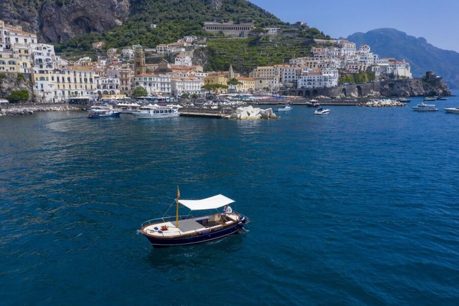 Amalfi: Boat Adventure Caves, Beaches, Snorkeling & Positano - Picking between two, four, six and seven hours