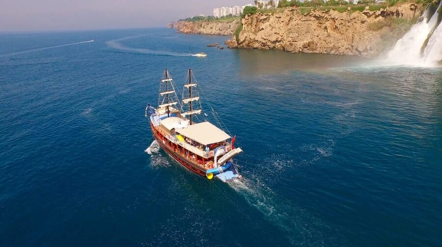 Antalya: Beach & Waterfalls Boat Trip w/ Lunch & Soft Drinks - Lunch on board near Duden Waterfall