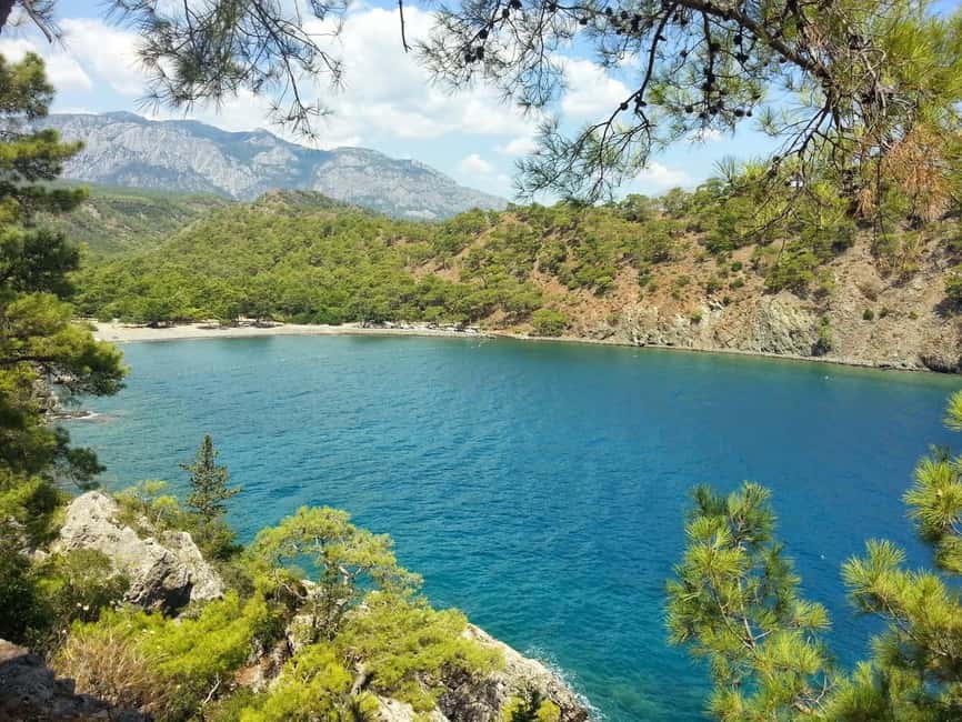 Antalya/Kemer Megastar Boat Trip w/Lunch & Hotel Pickup - What kind of boat day is this?