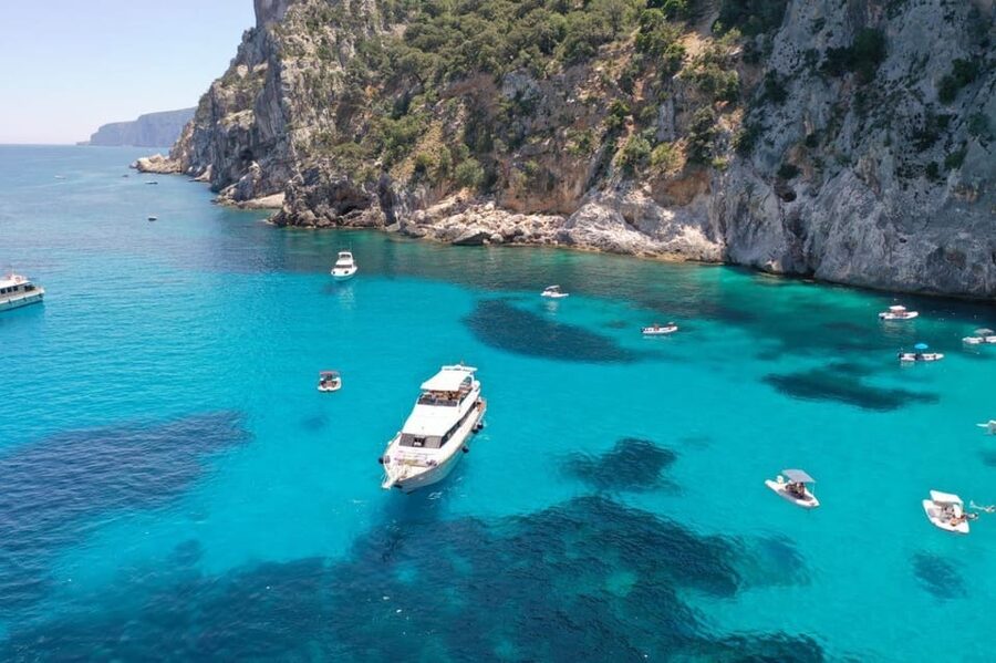 Arbatax: Gulf of Orosei Day Tour by Boat - A Sardinian lunch with a view of the Pools of Venus