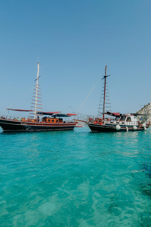 Argostoli: Full-Day Boat Trip with Lunch & Wine - Who will enjoy Queen Bee most