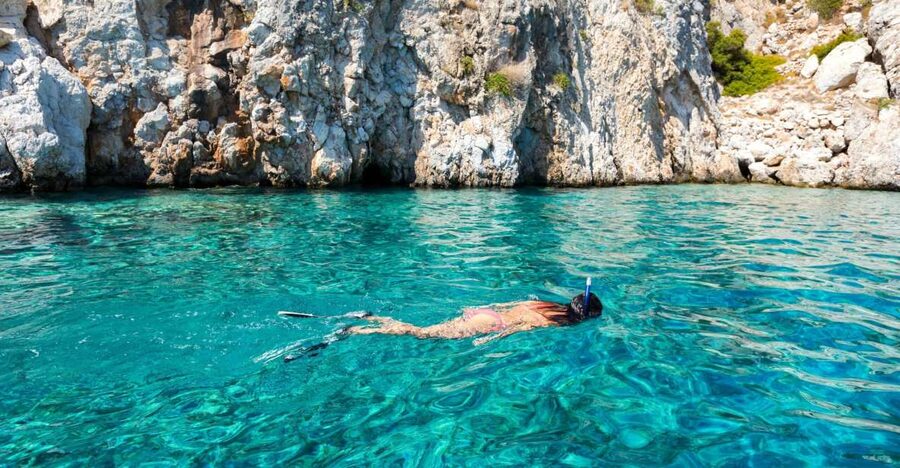 Athens: Aegina, Agistri & Metopi Swimming Cruise with lunch - The return ride turns into the social part of the day