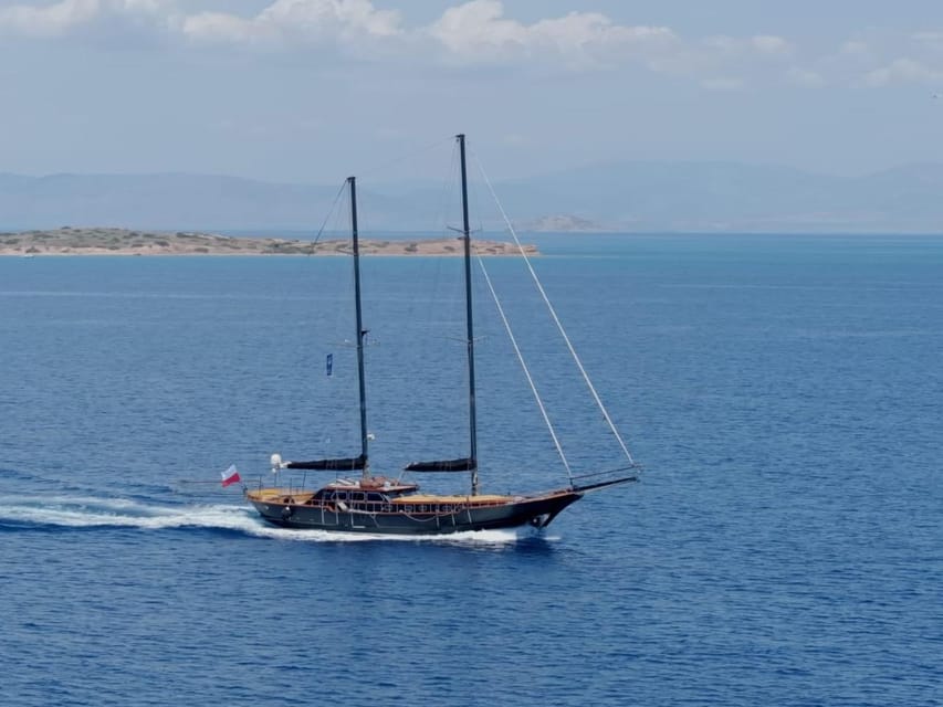Athens: Agistri, Metopi & Aegina Cruise with Meals & Drinks - Lunch on the upper deck