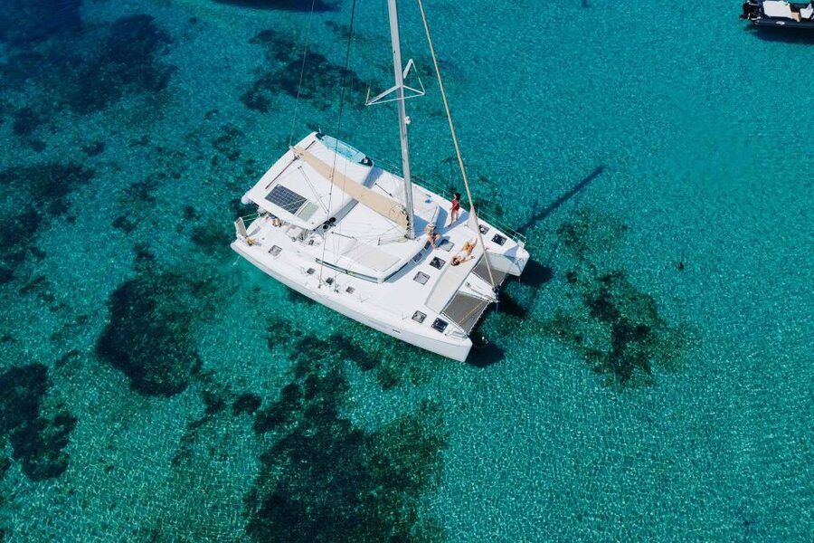 Athens: Catamaran Cruise with Fresh Lunch and Wine - Key points at a glance