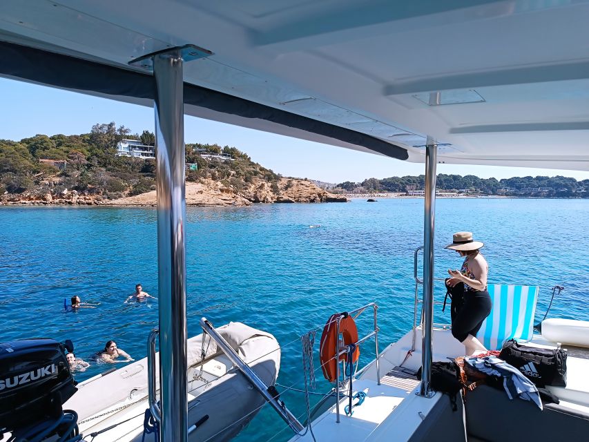 Athens: Catamaran Cruise with Fresh Lunch and Wine - What the crew adds to the experience