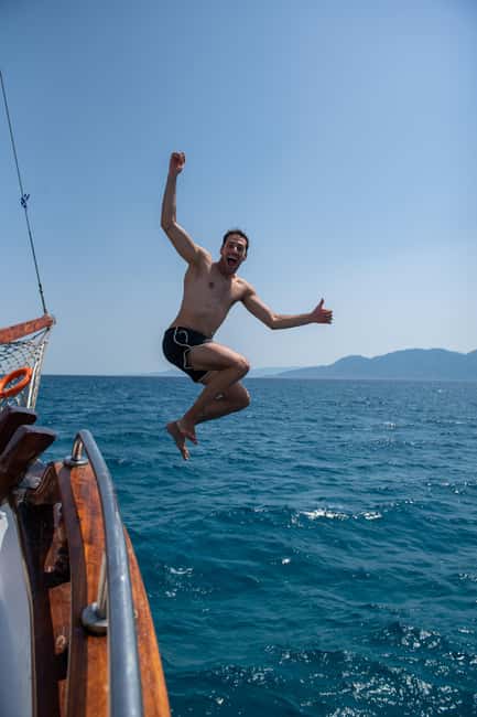 Athens Day Cruise: Agistri, Moni & Aegina + Lunch & Drinks - Getting to Marina Zeas before 8:30