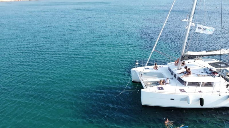 Athens: Half-Day Morning Catamaran Cruise with Meal & Drinks - What the small-group format changes