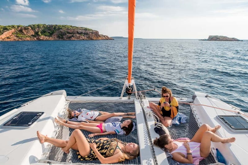 Athens: Half-Day Sunset Catamaran Cruise with Meal & Drinks - Who should book it, and who should skip it?