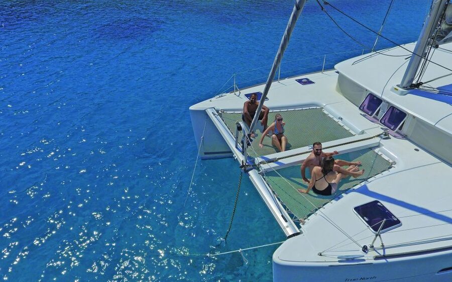 Athens: Riviera Catamaran Cruise with Meal and Drinks - Why this catamaran trip works so well in Athens