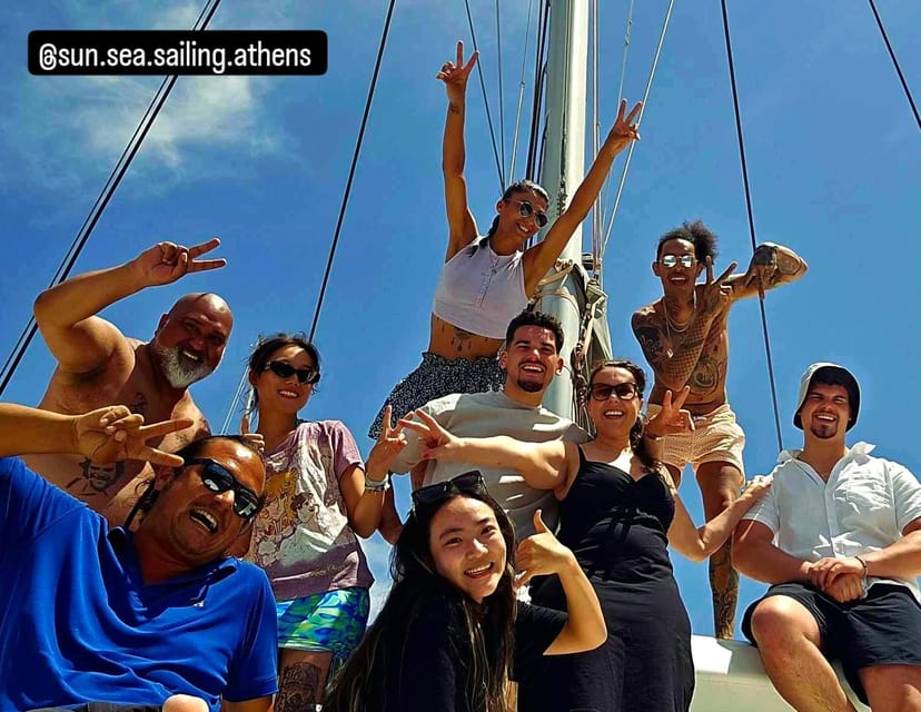 Athens: Riviera Catamaran Tour with Fresh Meal and Drinks - Why this five-hour cruise works so well in Athens