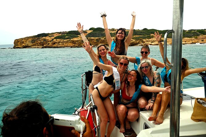 Athens Riviera Catamaran tour with fresh Meal Drinks and Swimming - Who will get the most from this cruise