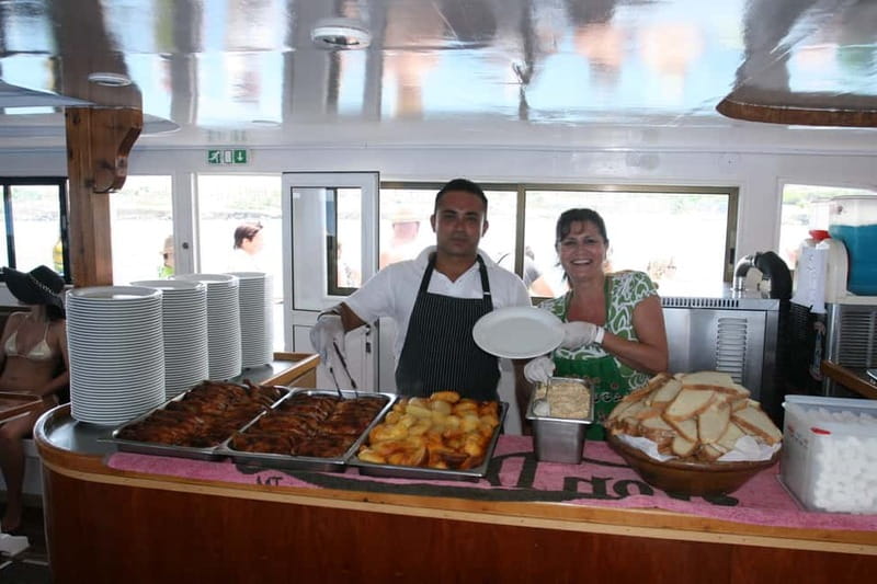 Ayia Napa: Lazy Day Cruise, Turtle Cove, Blue Lagoon & Lunch - Comfort, service, and the feel onboard