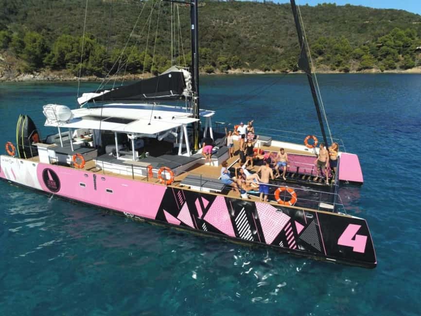 Baden: Gulf of Morbihan Exploration by Catamaran - What the first hour feels like on the Caseneuve catamaran