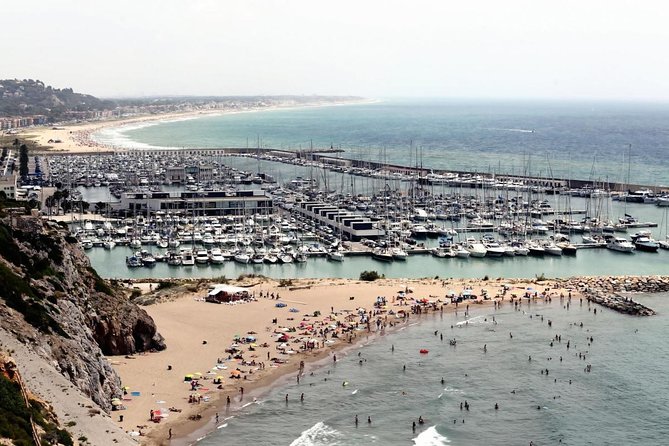 Barcelona 2-hour Private Boat Tour with Cava and snacks - What you should know before booking