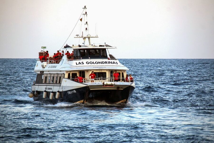 Barcelona: Boat Tour in Las Golondrinas - FAQ