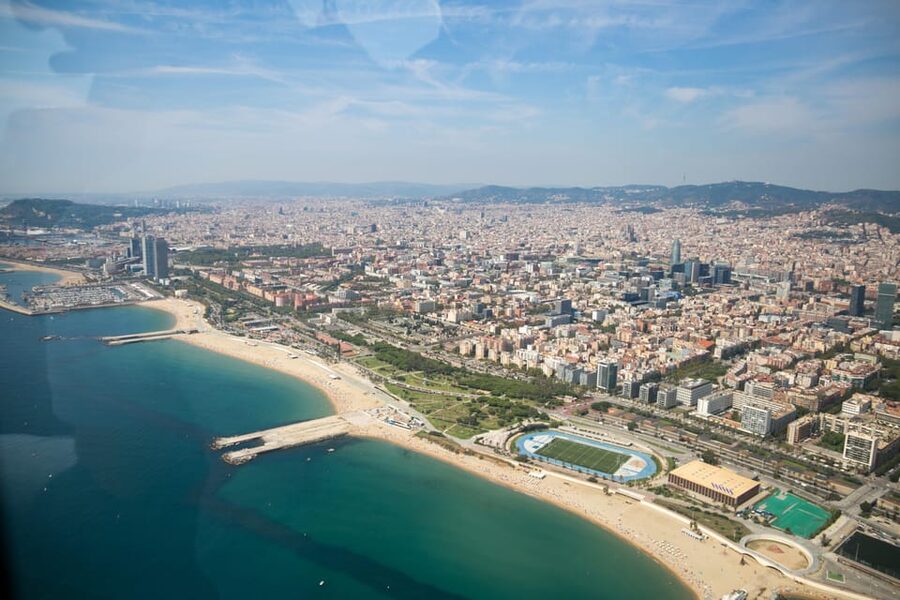 Barcelona: Boat Trip and Panoramic Helicopter Flight - Weather, timing, and possible changes