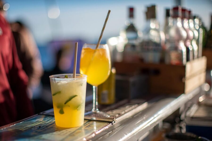 Barcelona: Catamaran Cruise with optional Live Jazz Music - How the 90 minutes unfold