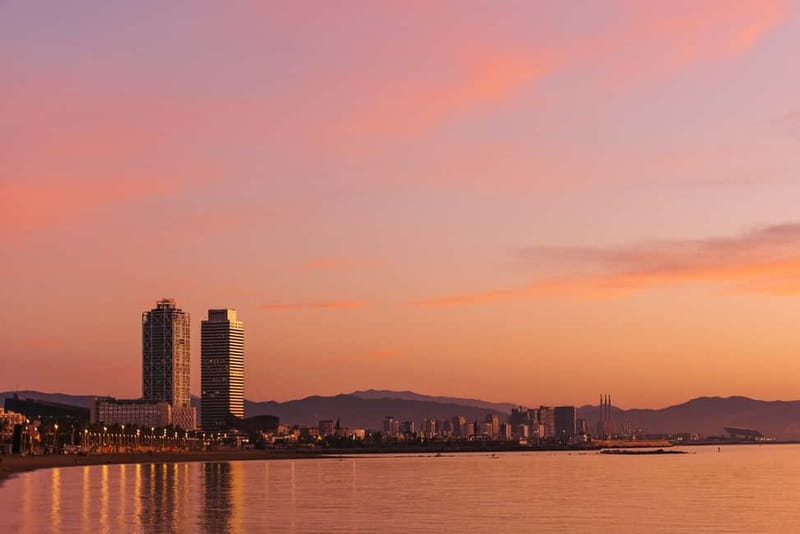 Barcelona: Daytime or Sunset Cruise with Drinks - Port Vell and Barcelona’s working harbor
