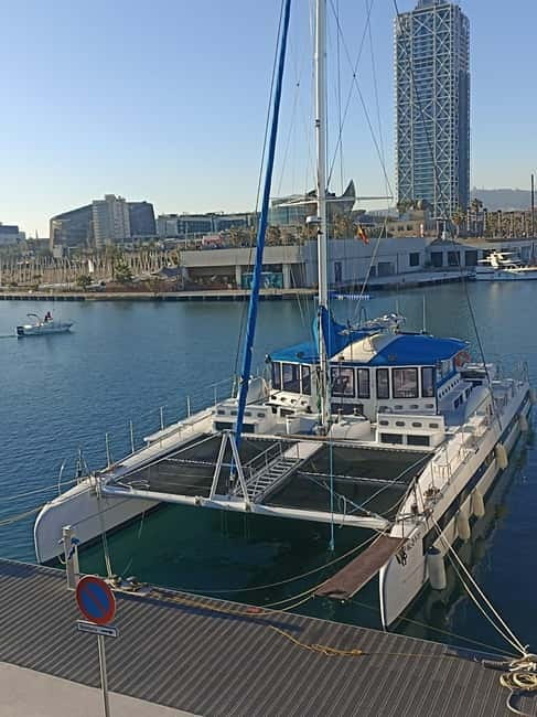 Barcelona: Daytime or Sunset Cruise with Drinks - Daytime sailing or sunset cruise?