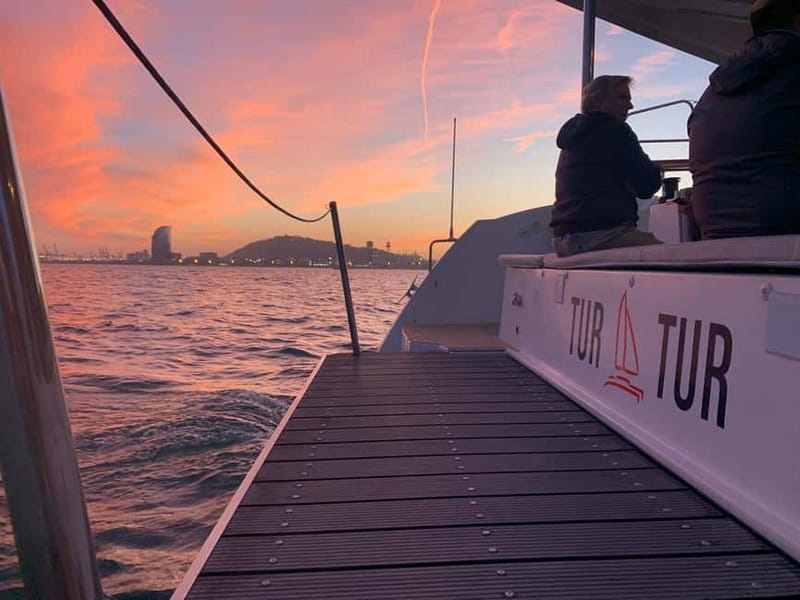 Barcelona: Luxury Catamaran Sunset Cruise - Meeting the catamaran at Port Olimpic